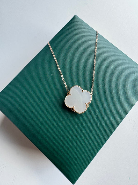 18K Rose Gold Clover Pendant Necklace