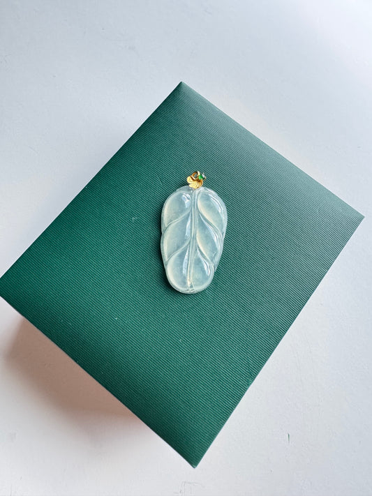 Light Green 18K Golden LeaF Pendant